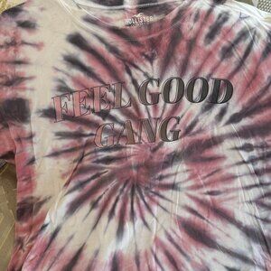 Hollister "Feel Good Gang" T-shirt